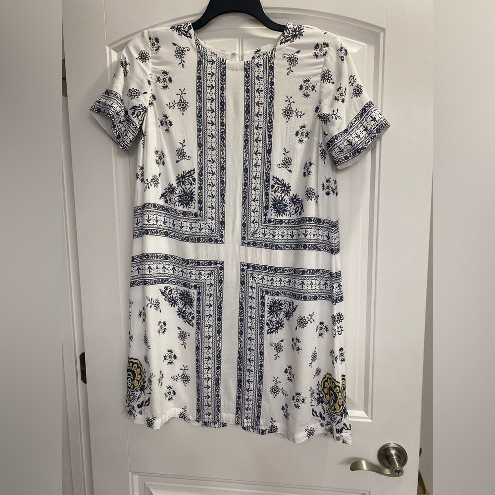 Loft white summer dress with blue and yellow accents lightweight rayon material